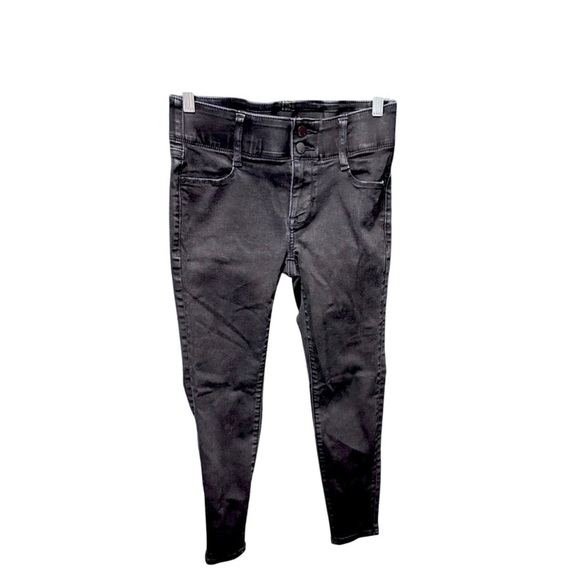 Nine West Sculpting Skinny Jeans Size 4P - EC - Picture 1 of 2